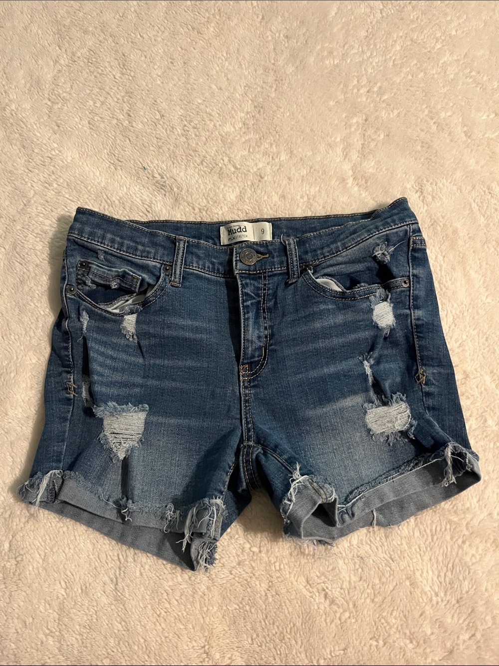 Mudd Distressed Roll Cuff Jean Shorts in Blue 💐EUC